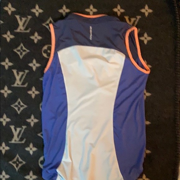 EUC Zero Restriction ladies golf top size S - Picture 4 of 4